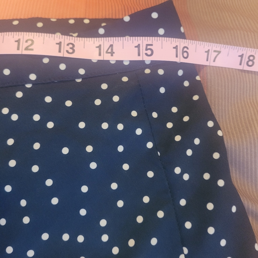 Navy blue polka dot skirt. Size Large. - Picture 8 of 10